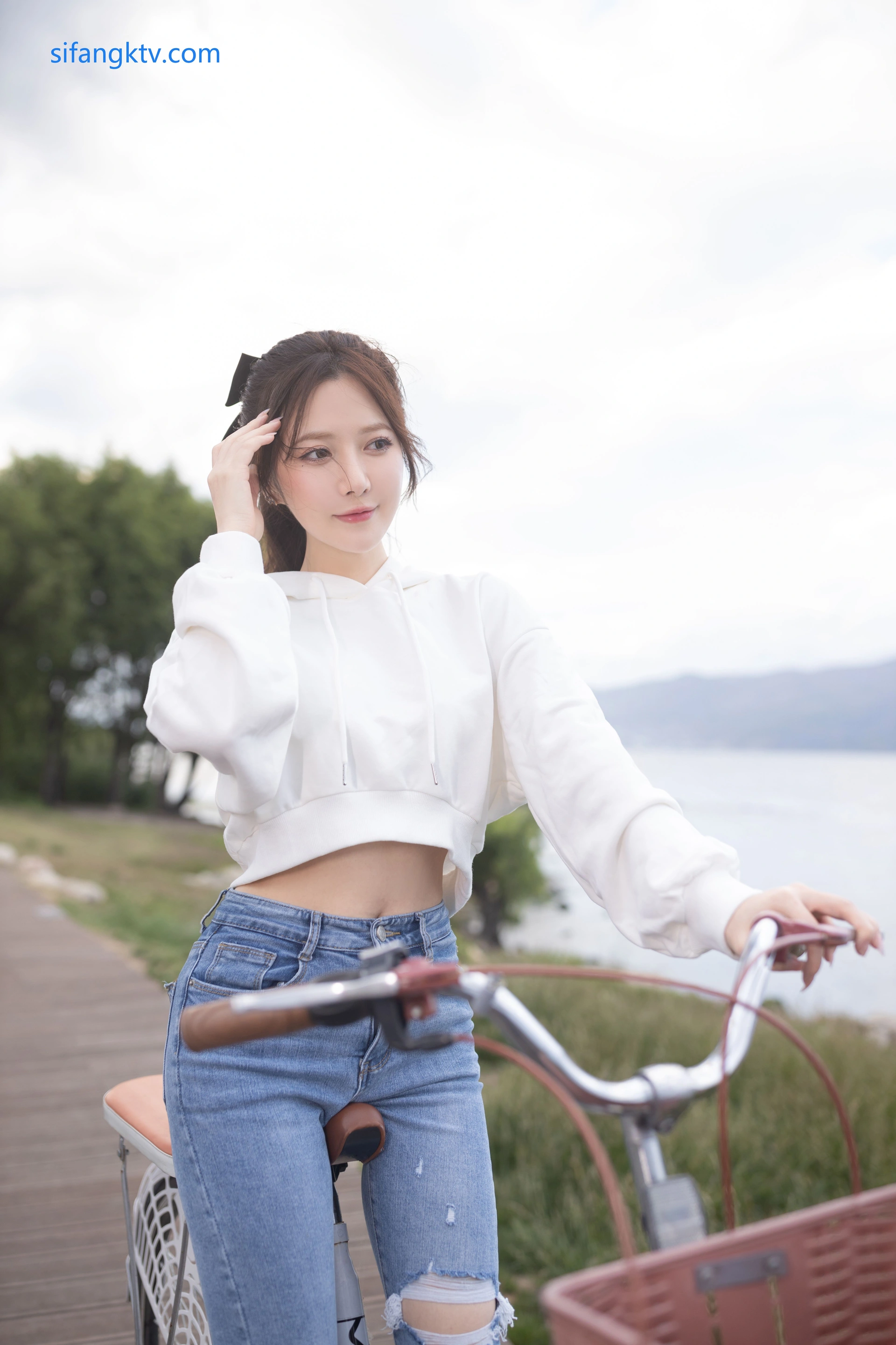 鱼子酱Fish（私拍）- NO.033 真空露乳2 3